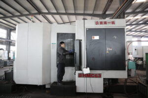 HMC63双工位加工中心 HM63 Double-Station CNC (1)
